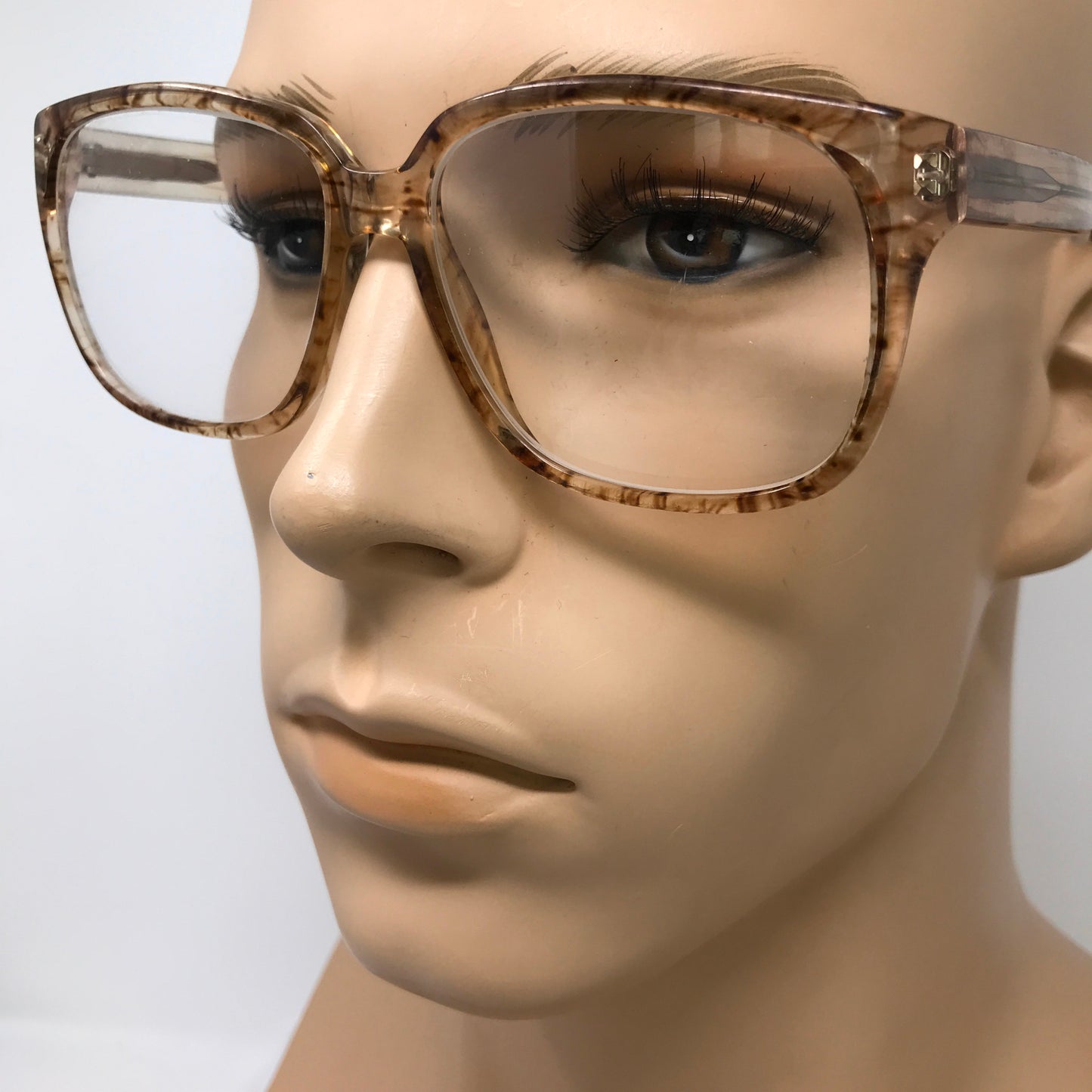 Dollond & Aitchison Keith