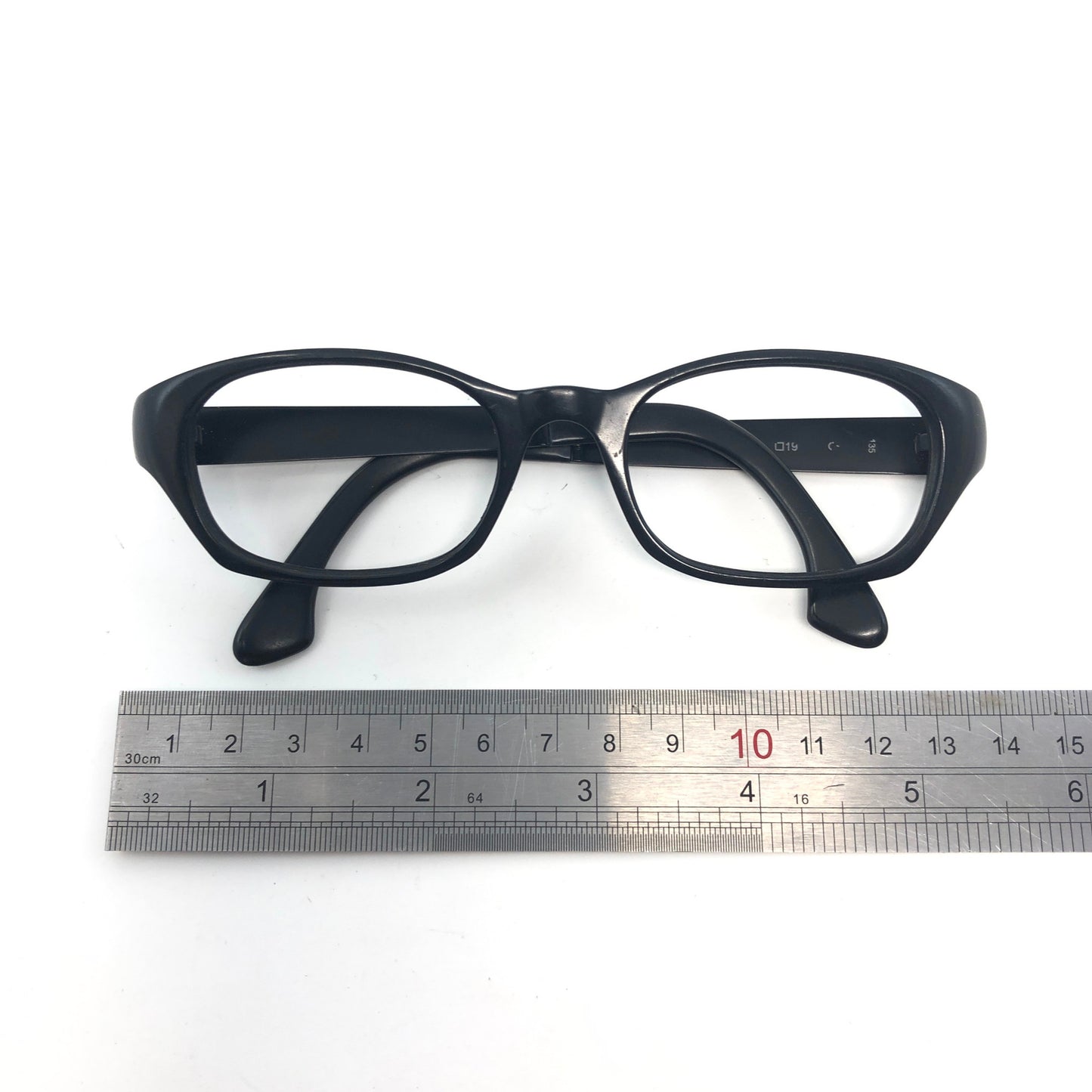 Calvin Klein Casey Oval