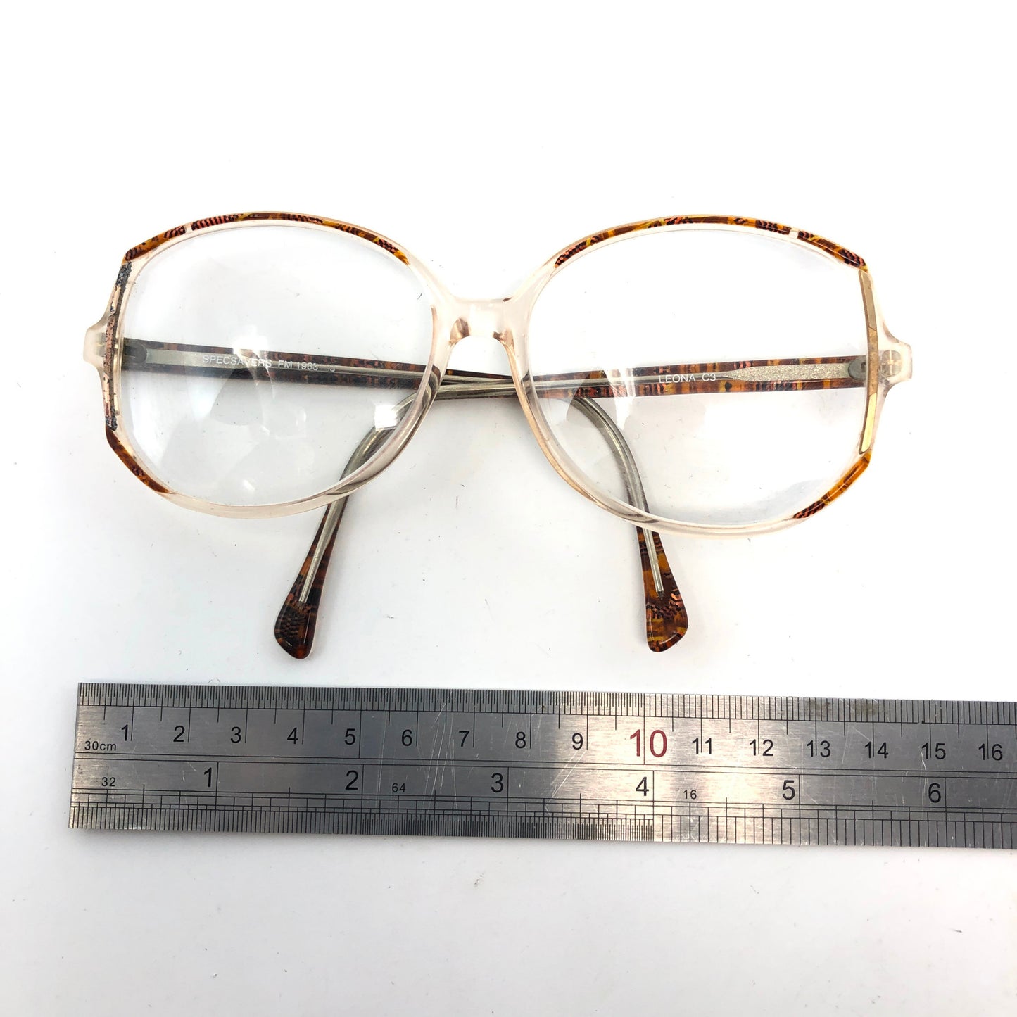 Specsavers Leona