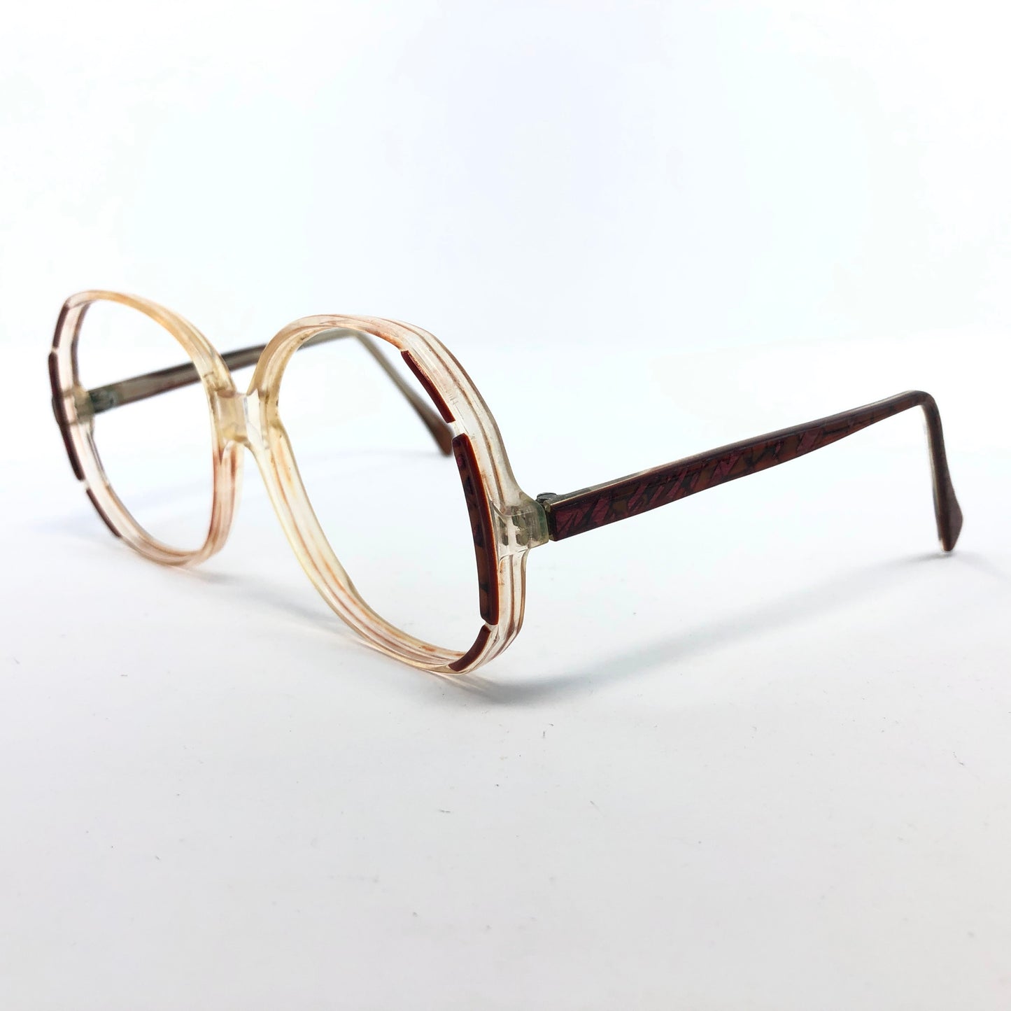 Invicta Tess