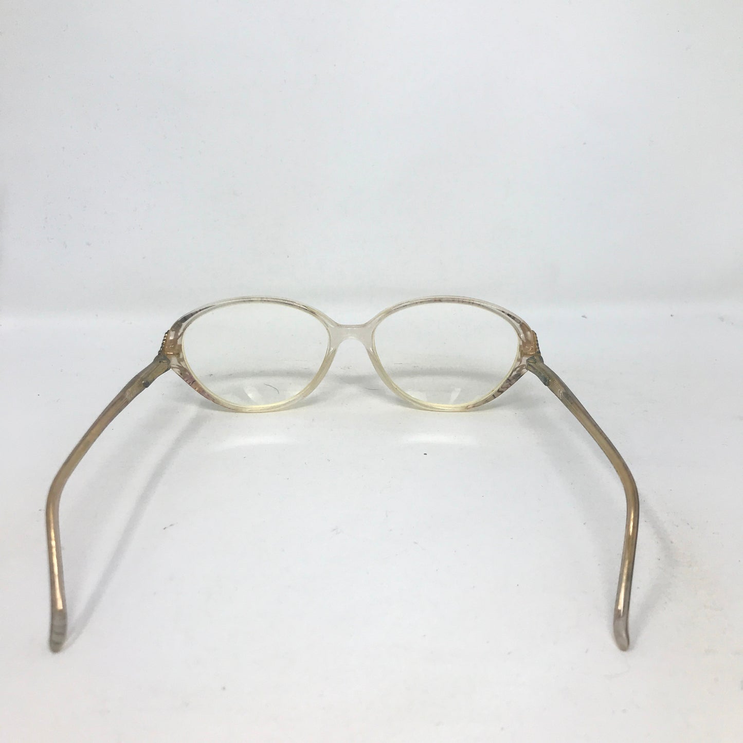 Vivienne Clear Oval