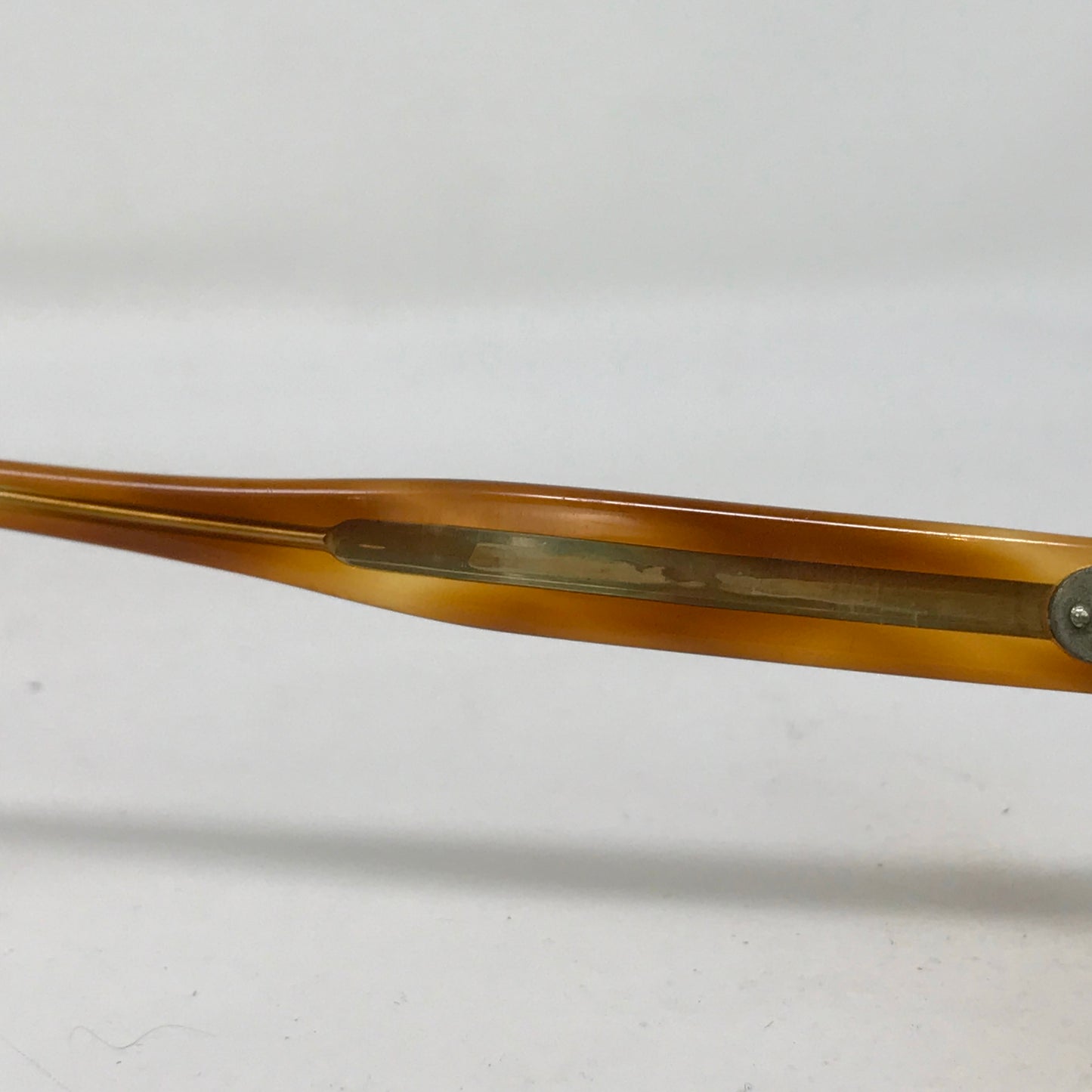 Claudette Tortoise Oval