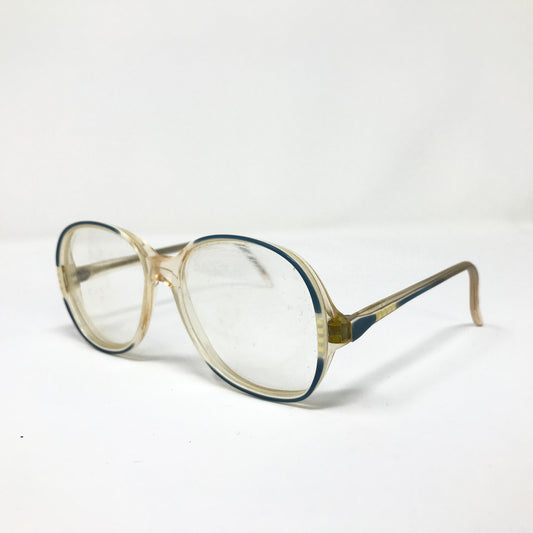 Essilor Ada
