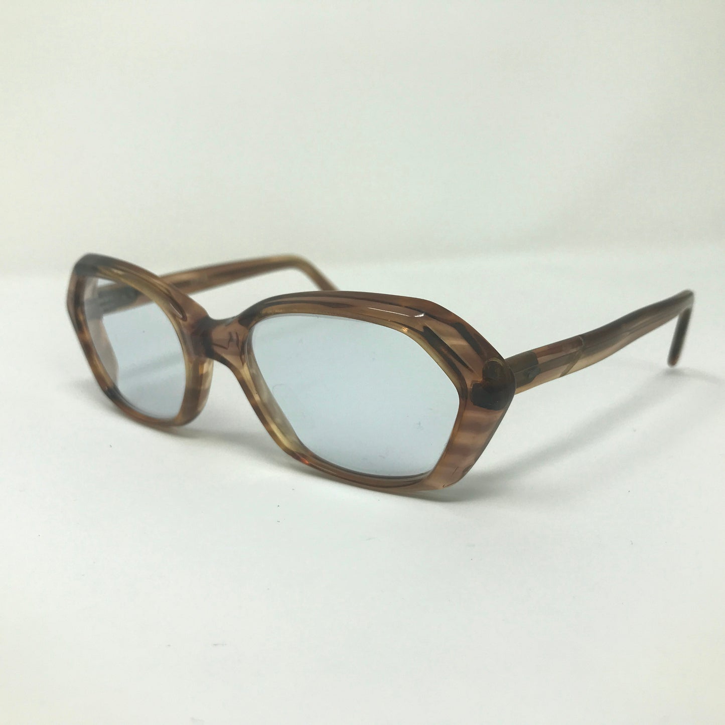 Sophie Brown Oval