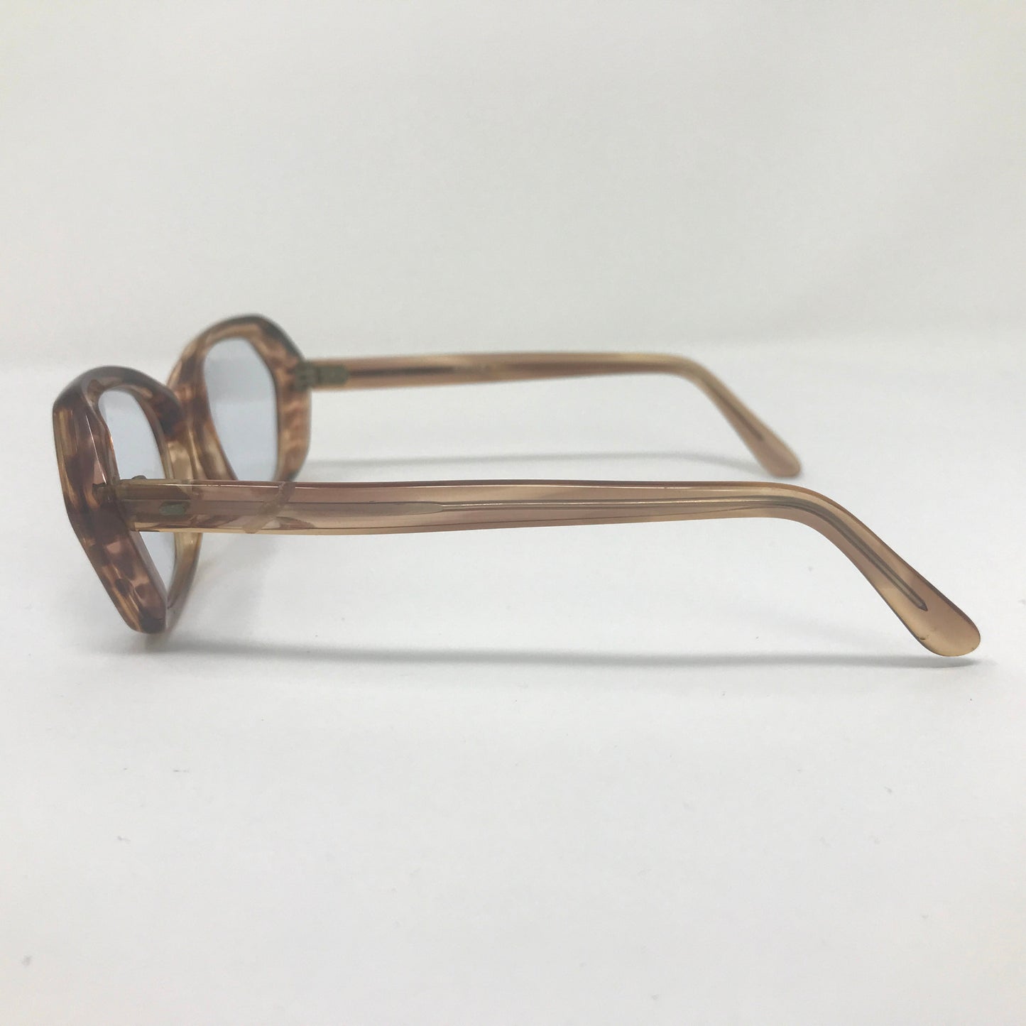 Sophie Brown Oval